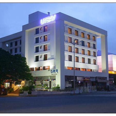 Hotel Utsav Deluxe Pune Zewnętrze zdjęcie