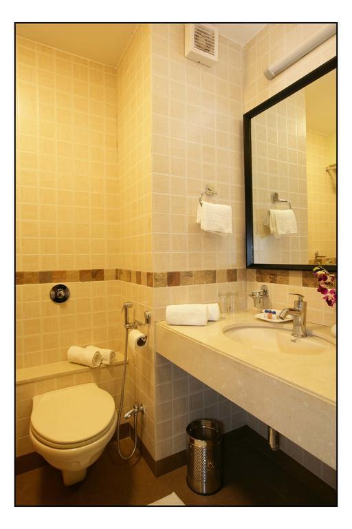 Hotel Utsav Deluxe Pune Zewnętrze zdjęcie