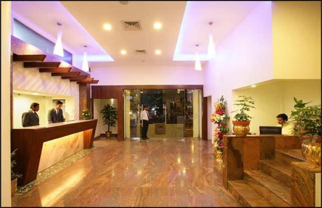 Hotel Utsav Deluxe Pune Zewnętrze zdjęcie